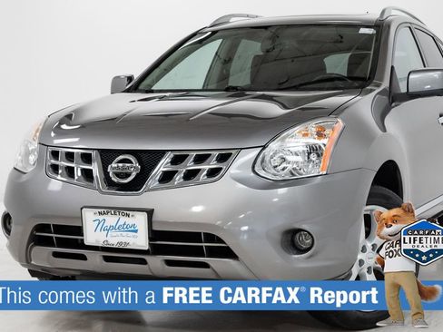 Used 2013 Nissan Rogue SL AWD/4WD image 2