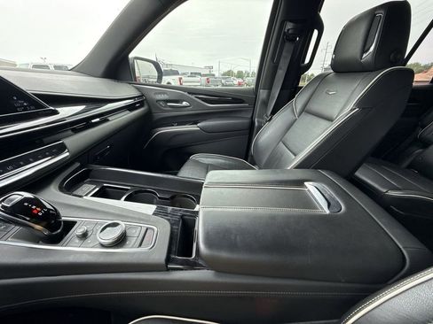 Used 2021 Cadillac Escalade Sport w/ Driver Assist Tech Package AWD/4WD image 27