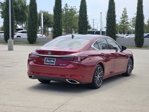 Used 2025 Lexus ES 350 w/ Premium Package FWD image 5