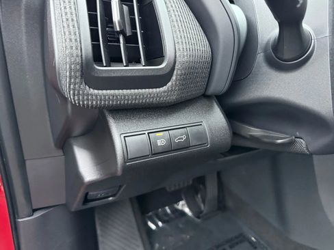 Used 2023 Toyota bZ4X AWD image 29