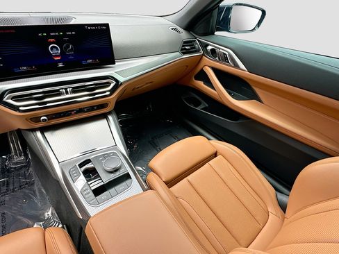 Used 2024 BMW 430i Convertible w/ M Sport Package RWD image 21