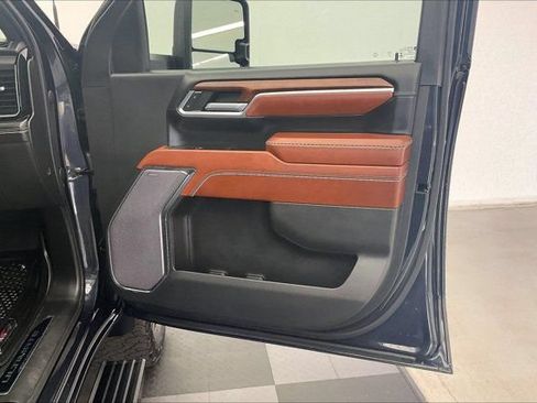 Used 2024 GMC Sierra 2500 Denali Ultimate AWD/4WD image 26