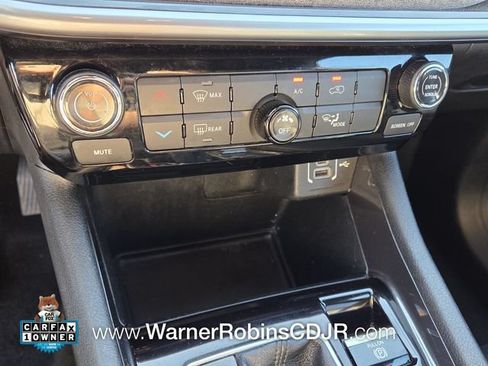 Used 2024 Jeep Compass Latitude AWD/4WD image 23