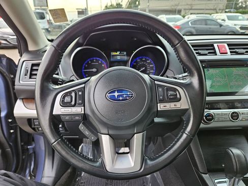 Used 2016 Subaru Outback 2.5i Limited image 2
