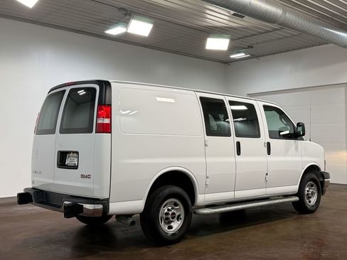 Used 2024 GMC Savana 2500 w/ Driver Convenience Package image 4