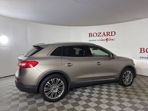 Used 2018 Lincoln MKX Reserve w/ Driver Assistance Package image 9