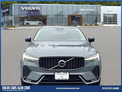 Used 2024 Volvo XC60 B5 Core w/ Protection Package Premier image 2