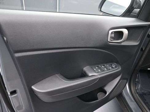 Certified 2026 Hyundai Venue SE FWD image 13