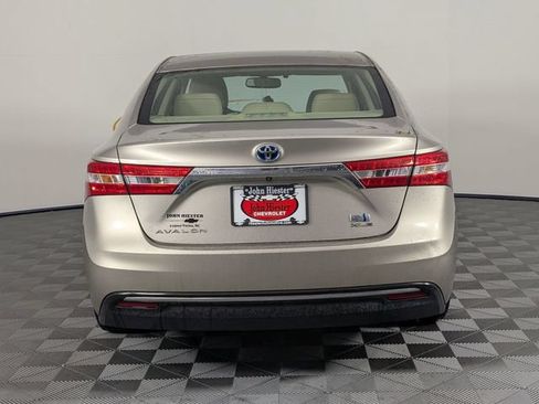 Used 2013 Toyota Avalon XLE Premium FWD image 6