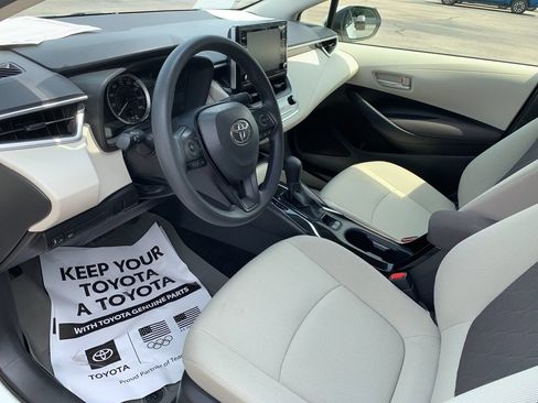 Used 2021 Toyota Corolla LE w/ Carpet Mat Package (TMS) FWD image 11
