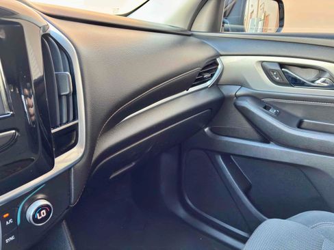 Used 2019 Chevrolet Traverse LS FWD image 33