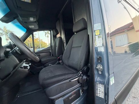 Used 2019 Mercedes-Benz Sprinter 170 image 15