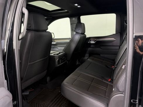 Used 2026 Chevrolet Silverado 1500 High Country w/ Midnight Edition AWD/4WD image 22