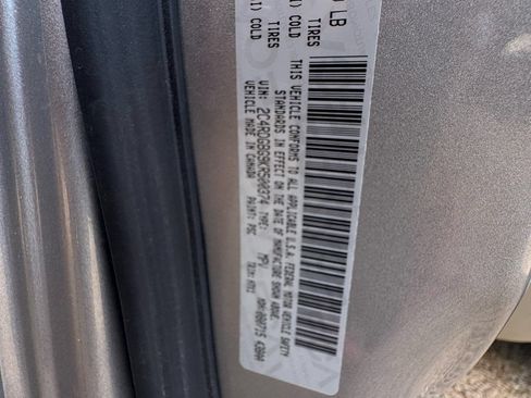 Used 2019 Dodge Grand Caravan SE w/ UConnect Hands-Free Group FWD image 31