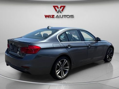Used 2017 BMW 330i xDrive Sedan AWD/4WD image 5