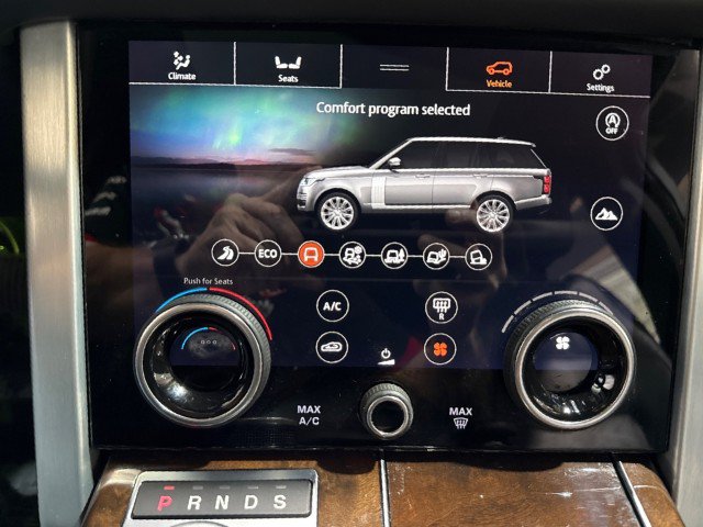 Used 2020 Land Rover Range Rover HSE AWD/4WD image 23