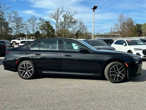 Used 2024 BMW 740i xDrive image 5