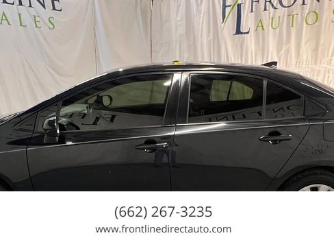 Used 2021 Toyota Corolla LE FWD image 4