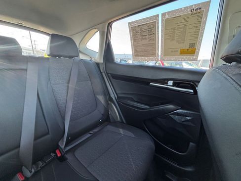 Used 2025 Kia Seltos S image 38