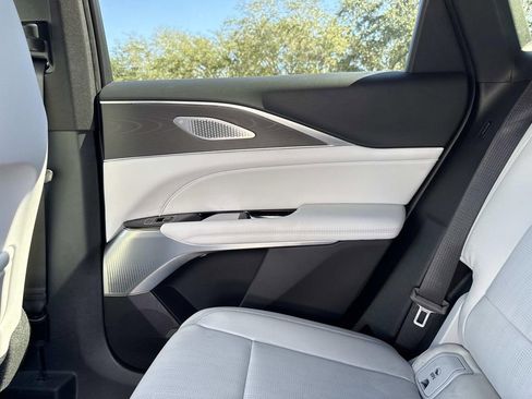 New 2026 Cadillac Lyriq Premium Luxury image 15