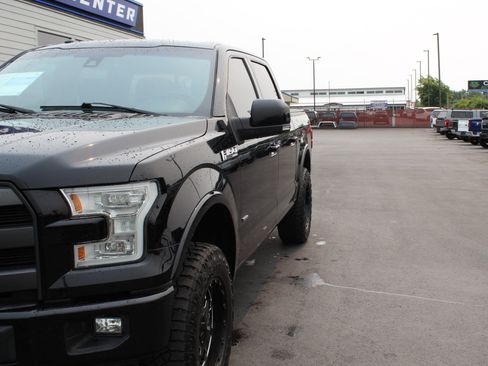 Used 2016 Ford F150 Lariat w/ Equipment Group 502A Luxury AWD/4WD image 12