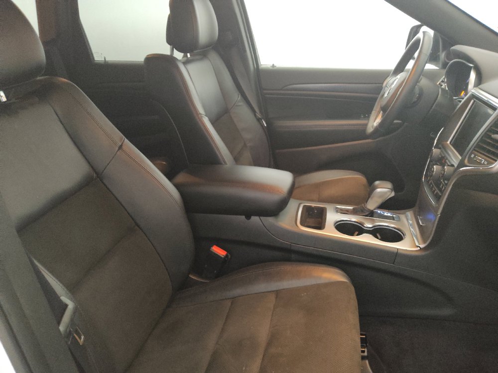 Used 2018 Jeep Grand Cherokee Altitude AWD/4WD image 21