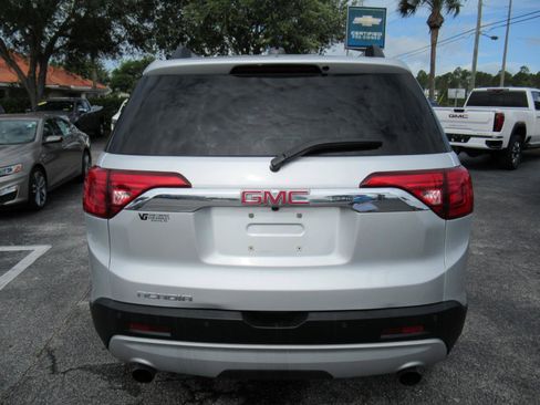 Used 2018 GMC Acadia SLT FWD image 6