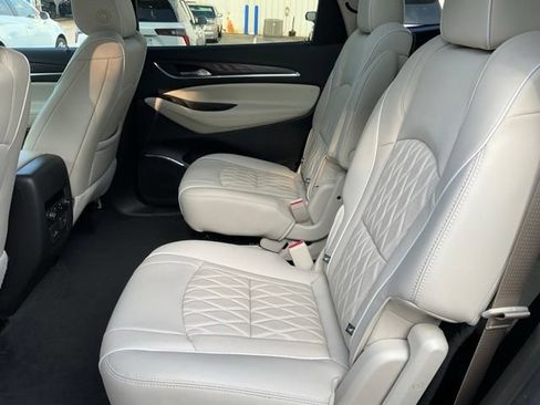 Used 2023 Buick Enclave Avenir w/ Avenir Technology Package FWD image 17