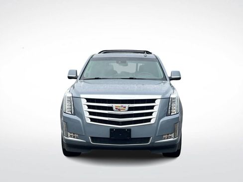 Used 2015 Cadillac Escalade Luxury AWD/4WD image 3