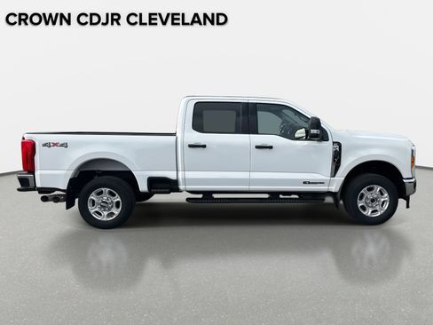 Used 2025 Ford F250 XLT image 3