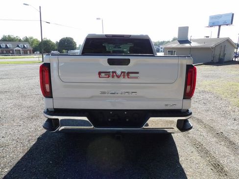 Used 2025 GMC Sierra 1500 SLT AWD/4WD image 4