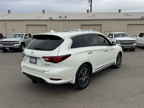 Used 2018 INFINITI QX60 Luxe w/ Deluxe Technology Package AWD/4WD image 10