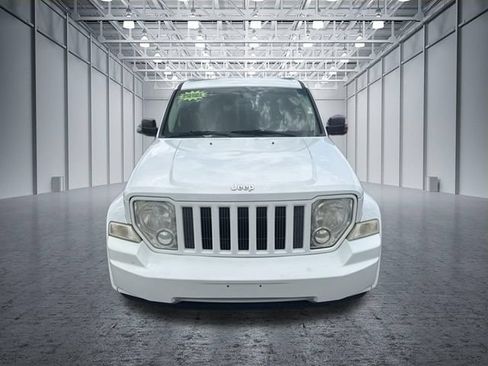 Used 2012 Jeep Liberty Sport w/ Comfort Seating Group AWD/4WD image 8