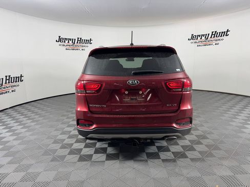 Used 2020 Kia Sorento EX image 10