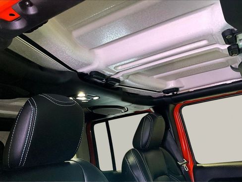 Used 2023 Jeep Wrangler Unlimited w/ Cold Weather Group AWD/4WD image 27