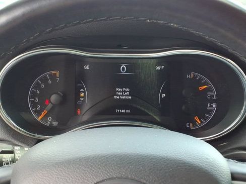 Used 2021 Jeep Grand Cherokee Laredo X AWD/4WD image 21
