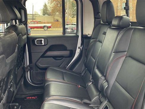 Used 2021 Jeep Gladiator Rubicon image 14