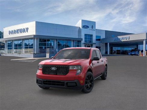 New 2025 Ford Maverick XLT w/ XLT Luxury Package image 2