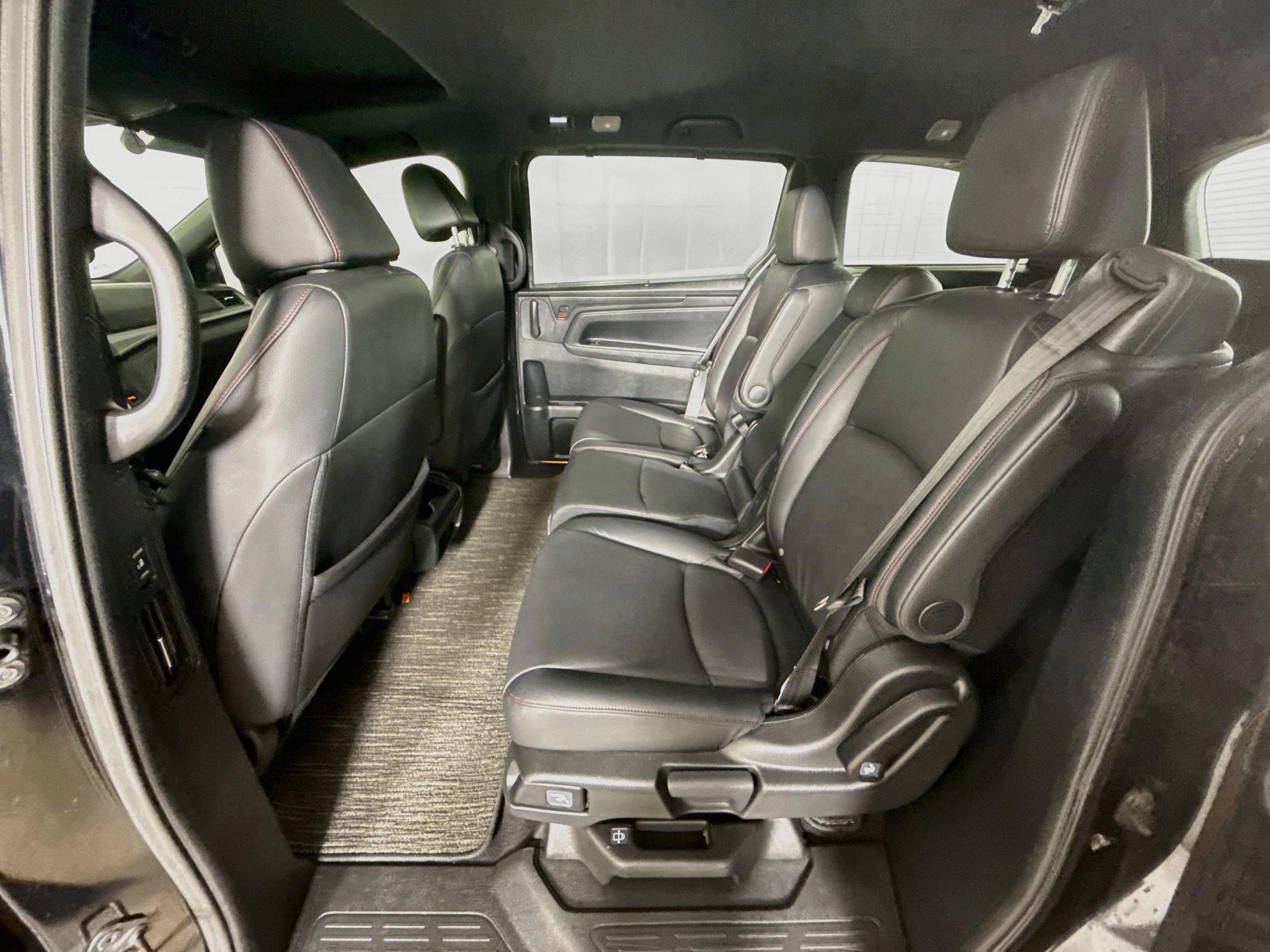 Used 2024 Honda Odyssey Sport image 29