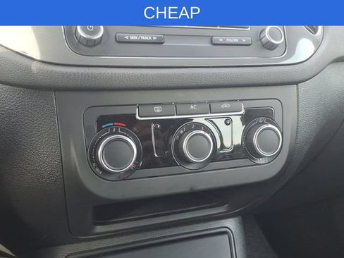 Used 2012 Volkswagen Tiguan S FWD image 17