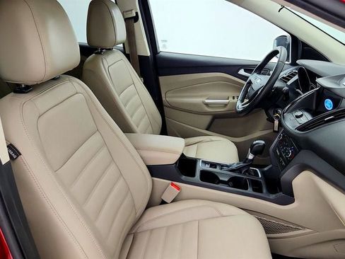 Used 2017 Ford Escape SE w/ SE Leather Comfort Package FWD image 23