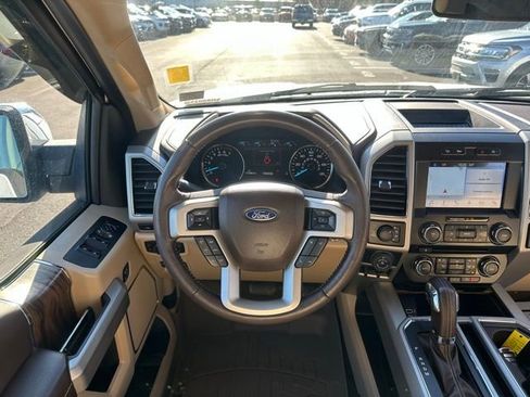 Used 2018 Ford F150 Lariat image 22