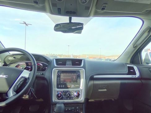 Used 2017 GMC Acadia Limited SLT image 18