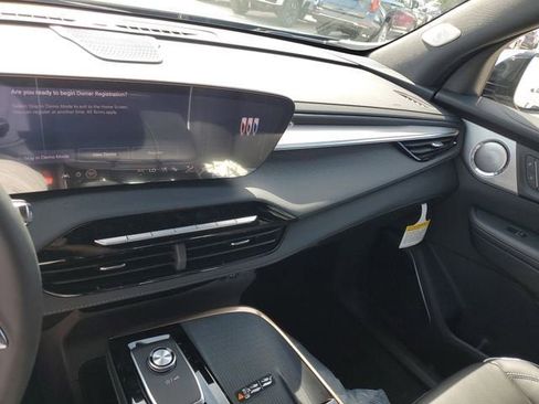 New 2026 Buick Enclave Avenir w/ Super Cruise Package FWD image 26