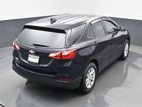 Used 2020 Chevrolet Equinox LS image 38