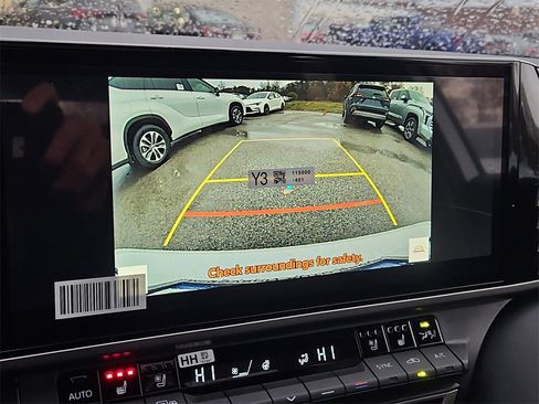 New 2026 Toyota Camry Hybrid image 10