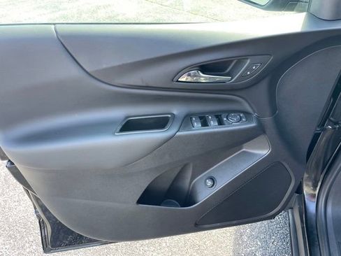 Used 2024 Chevrolet Equinox LT w/ LPO, Floor Liner Package FWD image 9