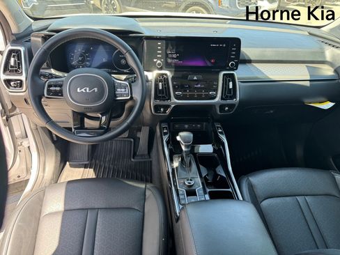 Certified 2023 Kia Sorento SX AWD/4WD image 15