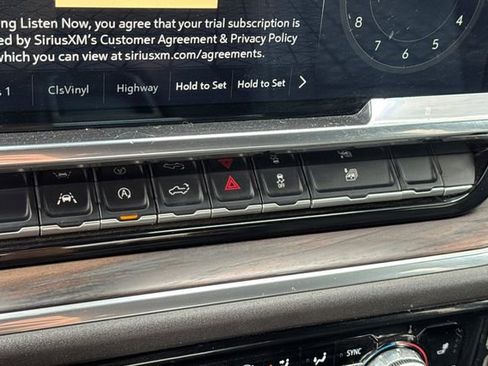 Used 2025 GMC Sierra 1500 SLT image 31