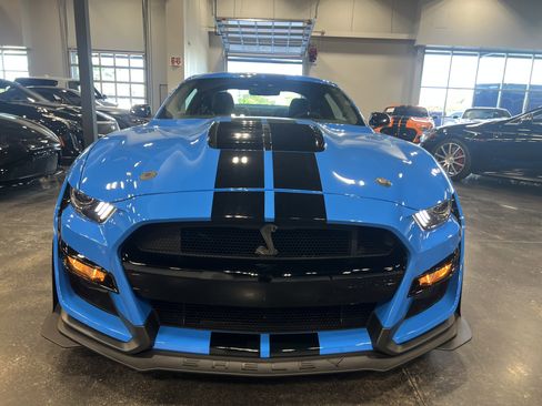 Used 2022 Ford Mustang Shelby GT500 w/ Handling Package RWD image 2
